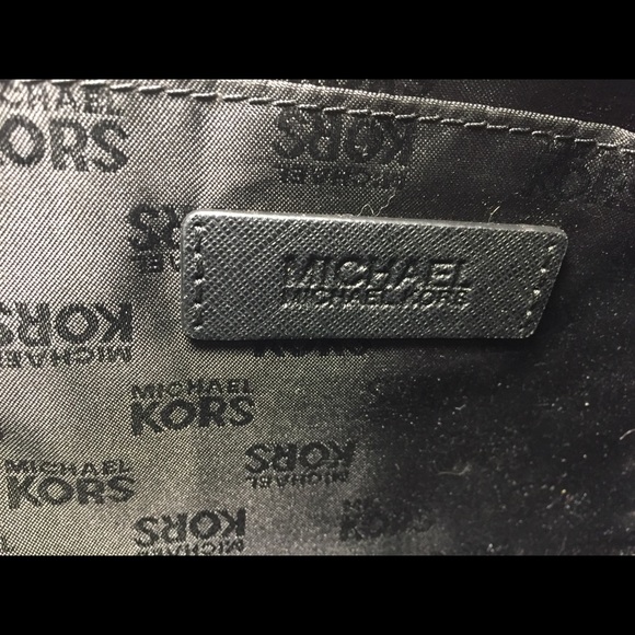 Michael Kors Handbag - Picture 8 of 8